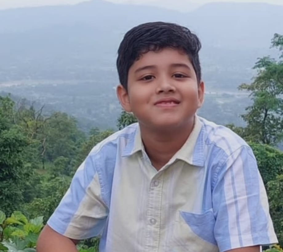Portrait of Arsh Dwivedi, communication and confidence coach